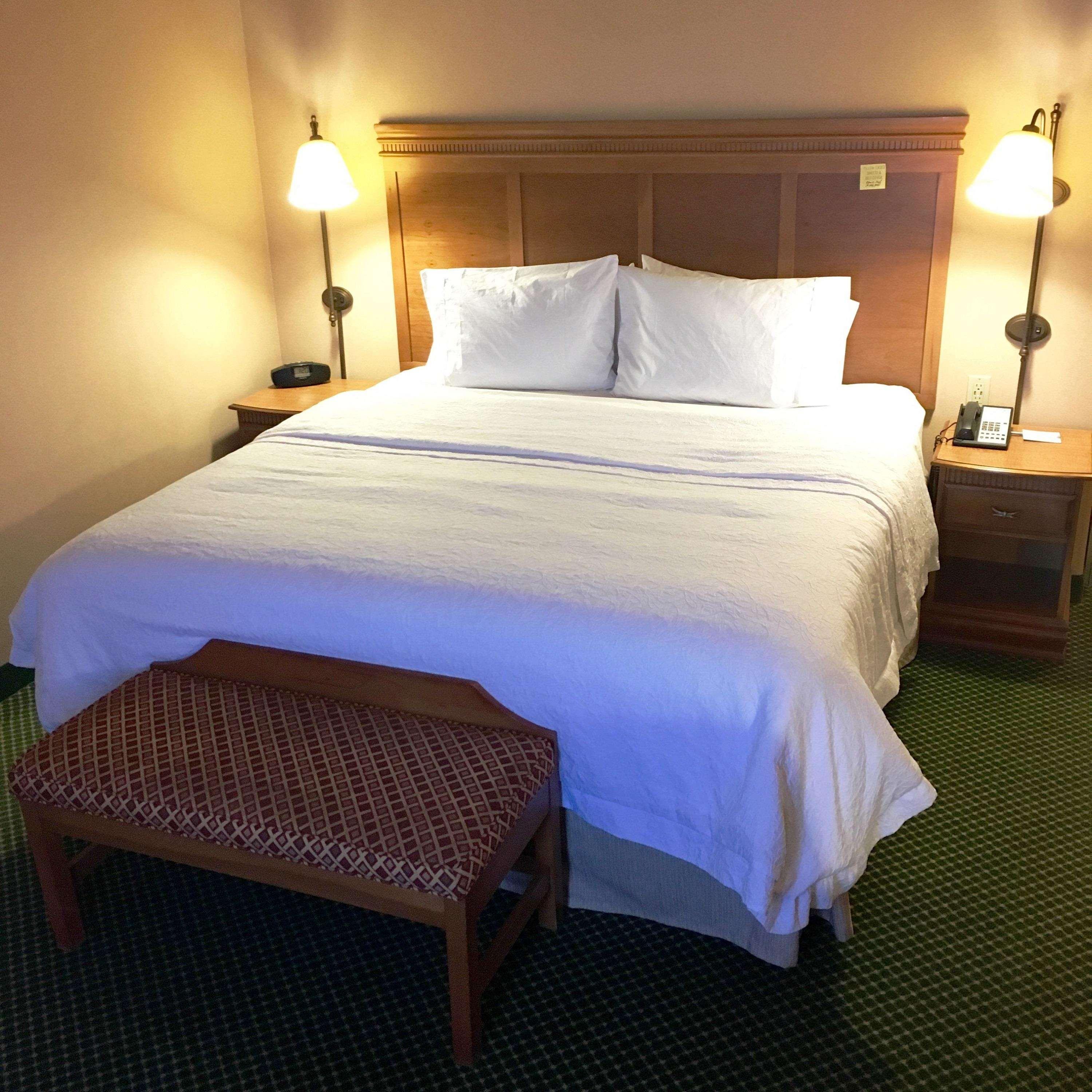 Hampton Inn Hays-North Of I-70 Экстерьер фото
