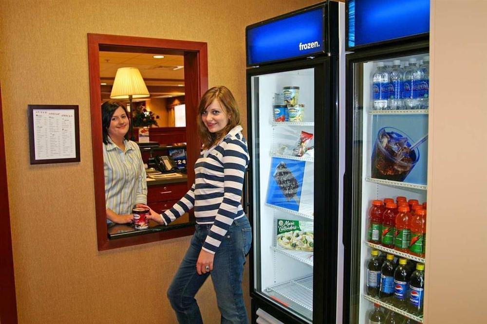 Hampton Inn Hays-North Of I-70 Номер фото