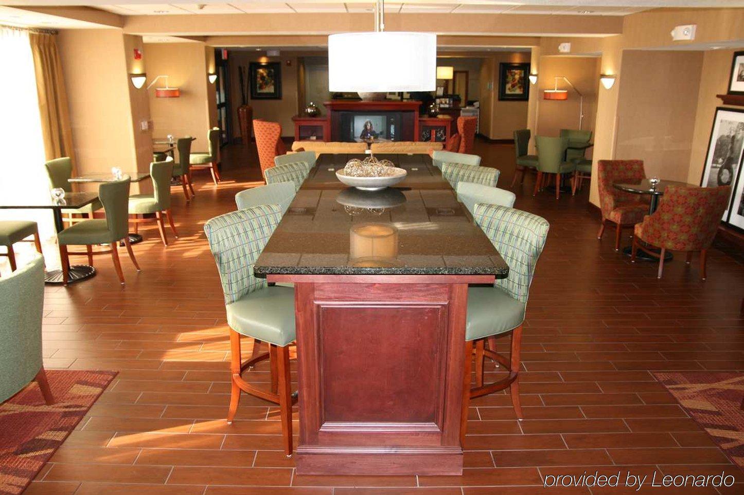 Hampton Inn Hays-North Of I-70 Экстерьер фото